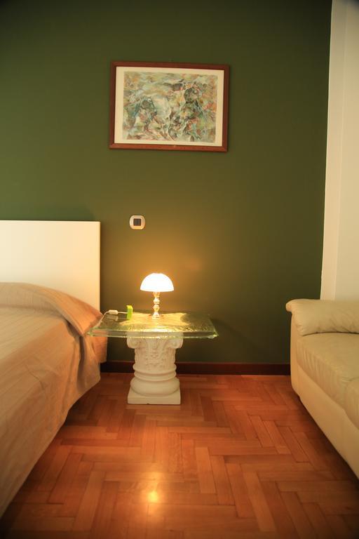 Apartamento Bilocale Indipendente Milán Habitación foto